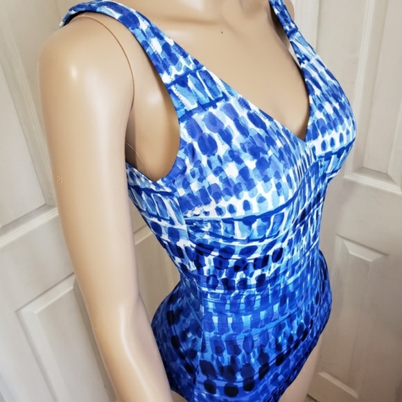 NEW! Tummy-Ctrl Built-In Bra 1-Pc Swimsuit - 6 - Picture 4 of 7